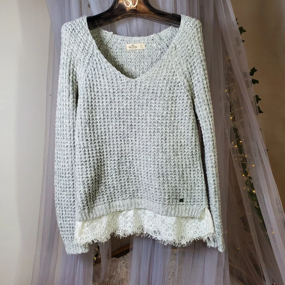Hollister‎ Y2K Loose Knit Crocheted Sweater Lace Trim Boho Preppy Soft Size XS